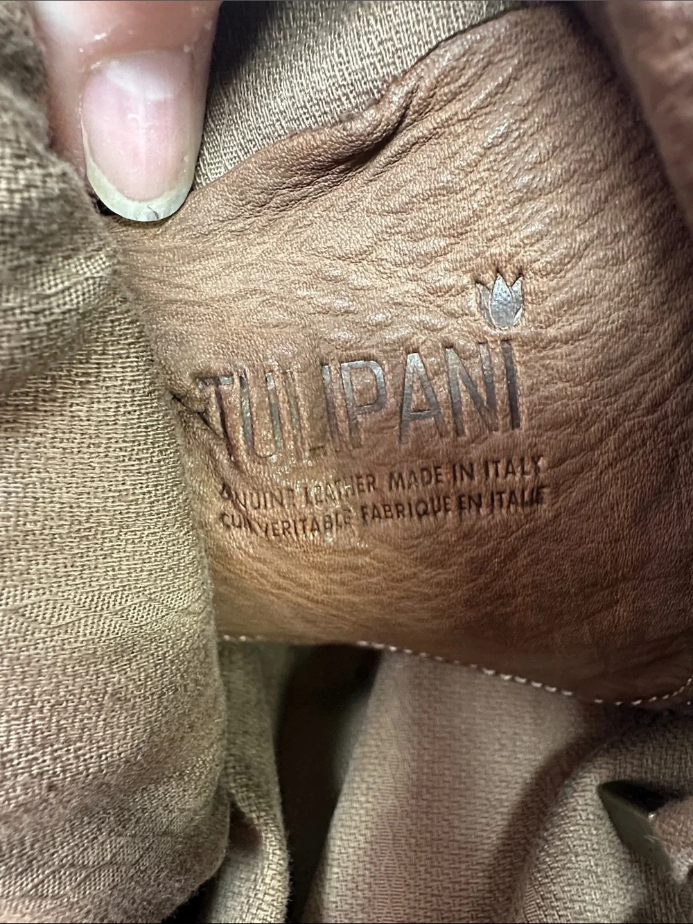 Tulipani Shoulder Hobo